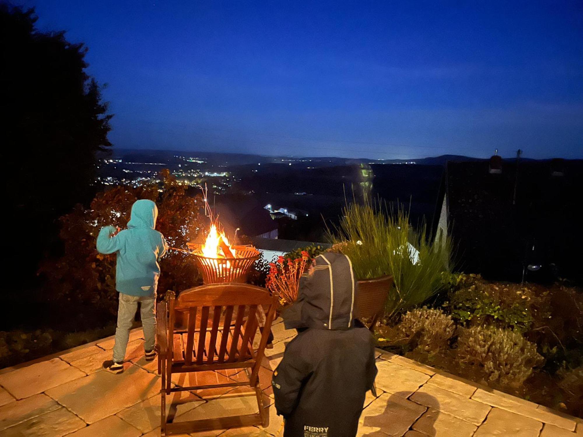 Eifel Landhaus Panoramablick Unter Der Burg Olbrueck Mit Sauna Hottub Grosser Terrasse Und Garten Ideal Fuer Familien Niederdurenbach Exterior photo